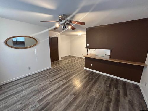 1515 1/2 San Antonio, Tyler, TX, 75701 | Card Image