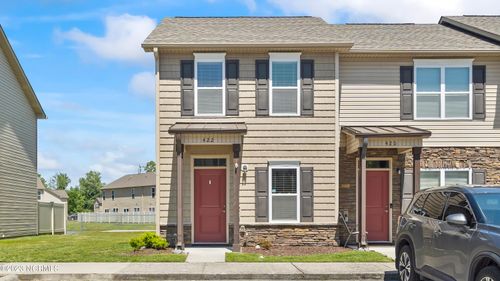 422 Sullivan Loop Rd, Midway Park, NC, 28544-0005 | Card Image