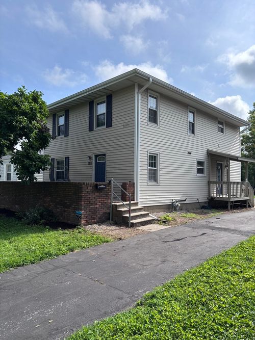 1511 Fell Ave, Bloomington, IL, 61701-1832 | Card Image