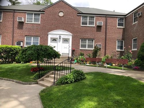 fl-2-249 64th Ave, Little Neck, NY, 11362-2363 | Card Image