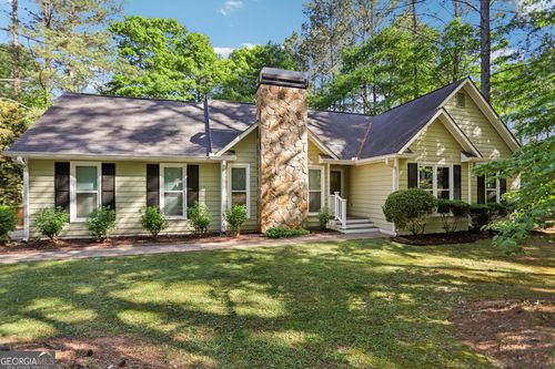 27 General Lee Dr, Newnan, GA, 30265-1393 | Card Image