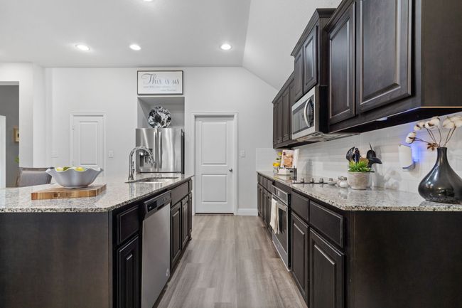 Well-appointed with numerous built-in cabinets! | Image 12