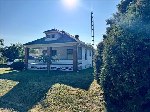 8411 Cleveland Ave Se, Magnolia, OH, 44643-9708 | Card Image