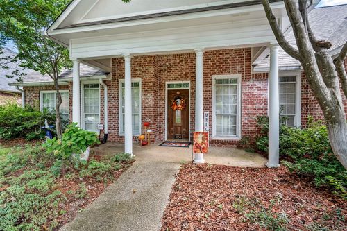 3858 Broadmoore Ct, Tyler, TX, 75707-1672 | Card Image