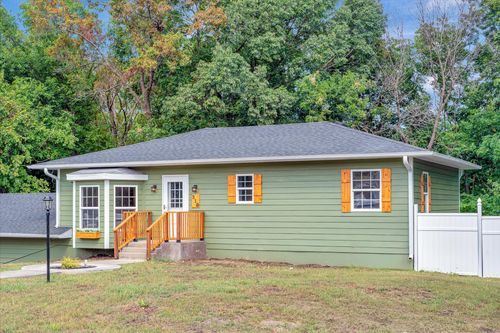 315 W Skyline St, Stockton, MO, 65785-8510 | Card Image