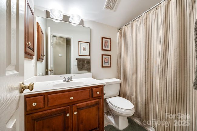 908 Thorn Ridge Ln, House other with 3 bedrooms, 4 bathrooms and null parking in Lake Wylie SC | Image 39