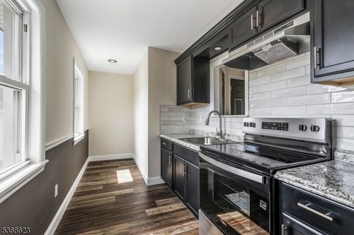 b-32 Maple St, Somerville, NJ, 08876-2107 | Card Image