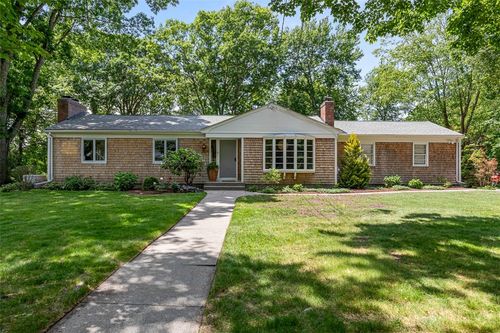 19 Preston Dr, Barrington, RI, 02806-5025 | Card Image