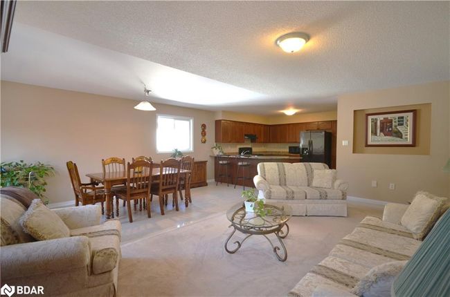 21 Red Pine Cres, House other with 2 bedrooms, 2 bathrooms and 6 parking in Wasaga Beach ON | Image 13