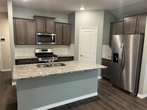 1007 Branding Iron Ln, Princeton, TX, 75407-1137 | Card Image