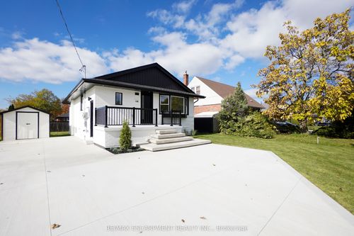 136 Warren Ave, Hamilton, ON, L9A3E1 | Card Image