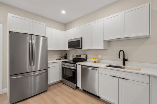 u205-7 Cross St, Wilmington, MA, 01887-2985 | Card Image