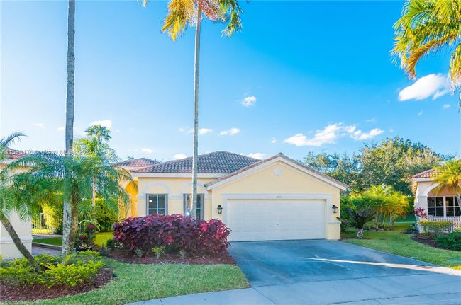 885 - 885 Tanglewood Cir, House other with 3 bedrooms, 2 bathrooms and null parking in Weston FL | Image 1