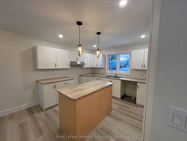 422 Roy Street S, House other with 3 bedrooms, 2 bathrooms and 2 parking in West Nipissing ON | Image 12