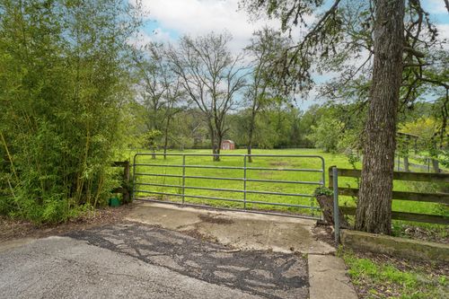 7 Pillow Rd, Sunset Valley, TX, 78745-2638 | Card Image