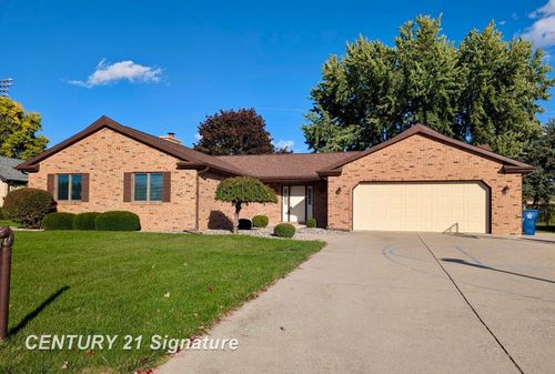 692 Pilgrim Dr E, Saginaw, MI, 48638-7129 | Card Image