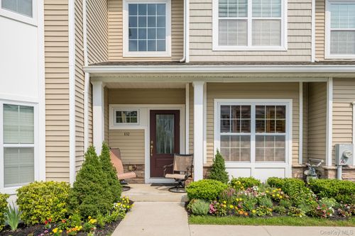 132 Halley Dr, Blue Point, NY, 11772-6516 | Card Image
