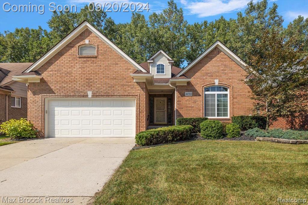 Long Horn Dr, Sterling Heights, MI 48313