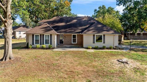 3001 Wing Avenue, Sedalia, MO, 65301 | Card Image