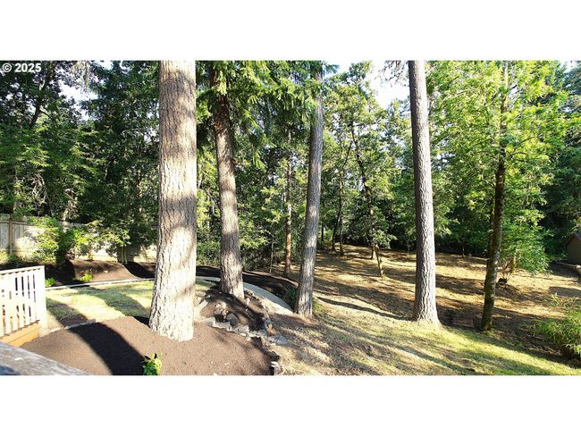 1400 W 40 Th Ave, House other with 3 bedrooms, 2 bathrooms and 1 parking in Eugene OR | Image 37