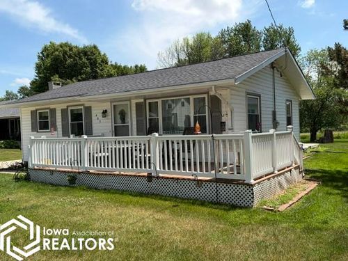 405 W Main St, Fertile, IA, 50434-1025 | Card Image