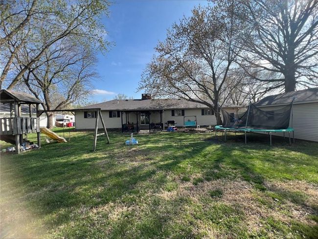 512 W Mckinley St, House other with 3 bedrooms, 3 bathrooms and null parking in Frontenac KS | Image 16