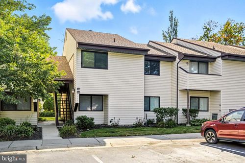 12 E Daisy Ln, MOUNT LAUREL, NJ, 08054-2578 | Card Image