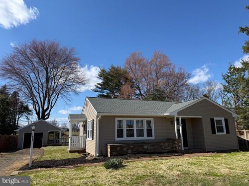 1420 Pleasant Dr, FEASTERVILLE TREVOSE, PA, 19053-4309 | Card Image