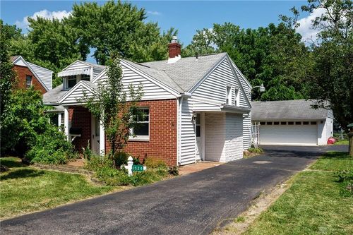 1524 Barney Ave, Dayton, OH, 45420-3213 | Card Image