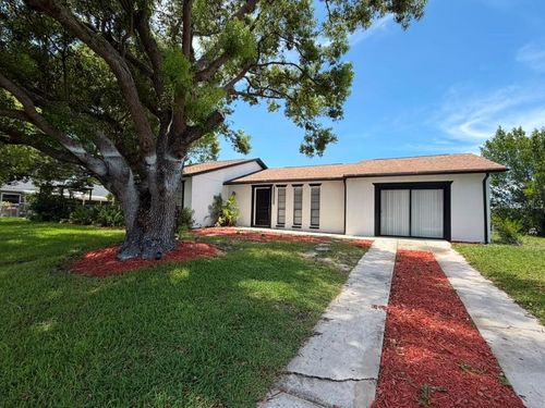 144 Hidalgo Ave, KISSIMMEE, FL, 34743-7528 | Card Image