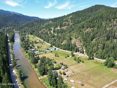 10755 Old River Rd, Kingston, ID, 83839-8732 | Card Image