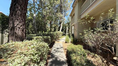 108-5824 Oak Bend Ln, Oak Park, CA, 91377-5662 | Card Image