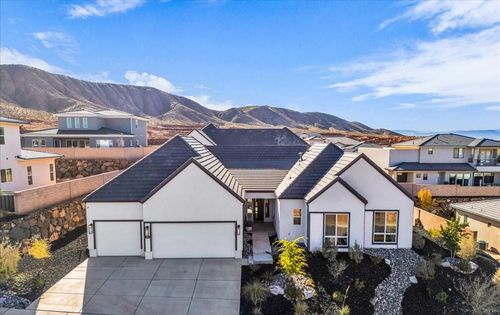 1568 E Black Brush Dr, Washington, UT, 84780-3182 | Card Image