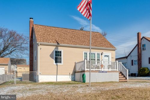 2208 Gaylawn Dr, HALETHORPE, MD, 21227-1810 | Card Image