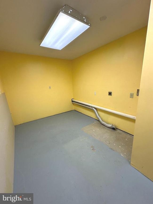 413 Park View Dr, Townhouse with 2 bedrooms, 3 bathrooms and null parking in HARRISBURG PA | Image 37