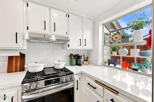 1207 Chelan Ln, Ventura, CA, 93004-2658 | Card Image