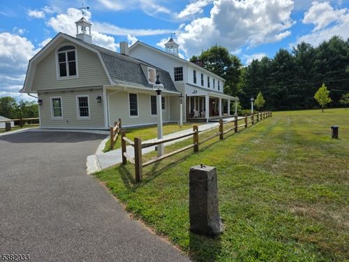 60 Perryville Rd, Pittstown, NJ, 08867-4212 | Card Image