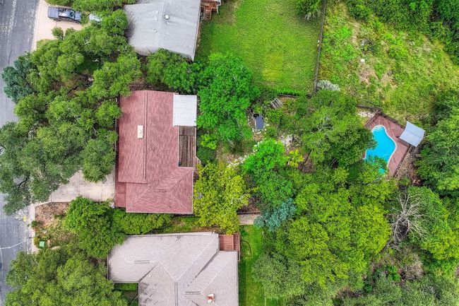 Aerial view over the house | Image 30