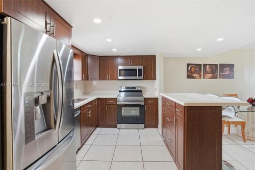 apt-l206-210 Nw 87th Ave, Miami, FL, 33172-4553 | Card Image