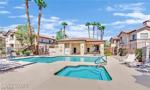 2077-8501 W University Ave, Las Vegas, NV, 89147-6157 | Card Image