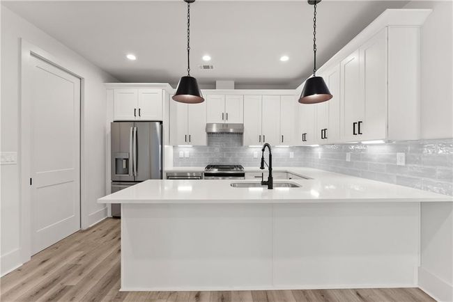 396 Forrest Ave, Townhouse with 3 bedrooms, 3 bathrooms and null parking in Gainesville GA | Image 9