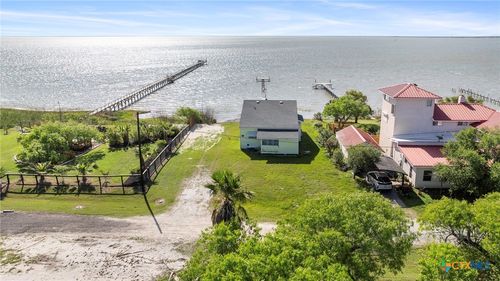 720 Copano Bay Dr, Bayside, TX, 78340 | Card Image