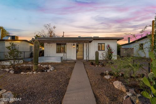 2237 E 19th St, Tucson, AZ, 85719-7014 | Card Image