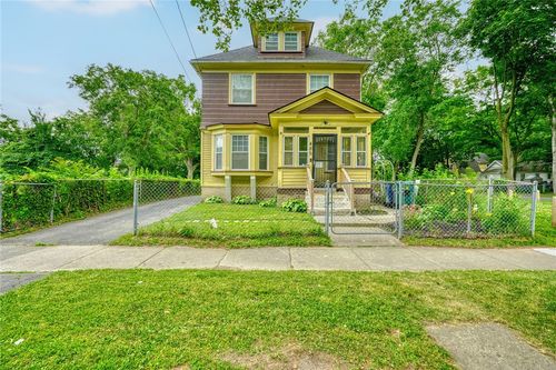 485 Central Park, Rochester, NY, 14609-4625 | Card Image