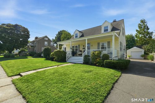 501 Lake Ave, Bridgeport, CT, 06605-3518 | Card Image
