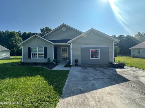 392 Riggs Rd, Hubert, NC, 28539-4036 | Card Image