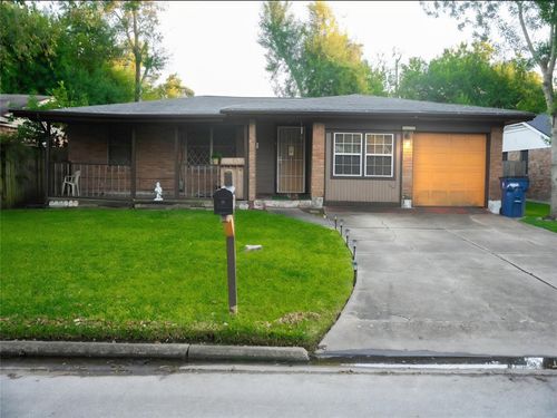 3413 Oleander Ave, Texas City, TX, 77590-4317 | Card Image