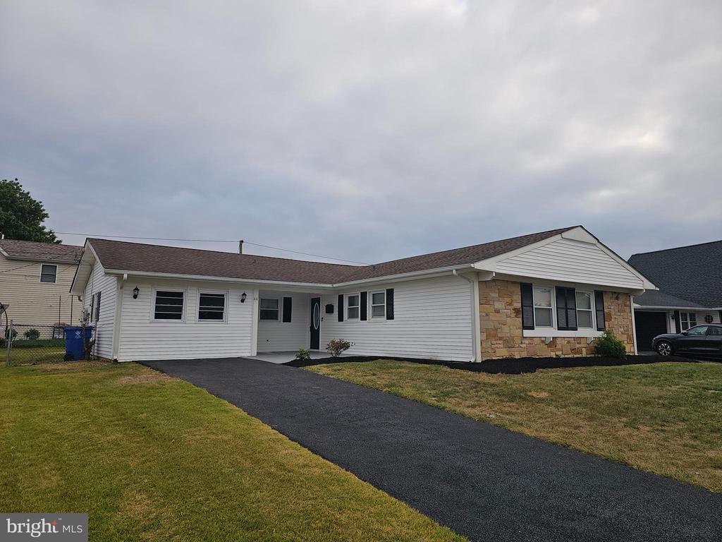 Gardenbrook Ln, Willingboro, NJ 08046
