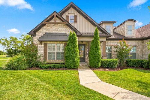 1160 Cavaletti Cir W, Gallatin, TN, 37066-4505 | Card Image