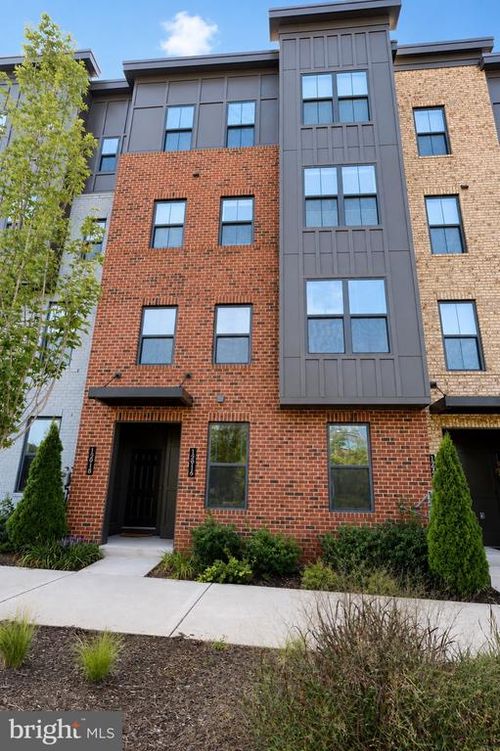 63-12916 Sunrise Ridge Aly, HERNDON, VA, 20171-6289 | Card Image